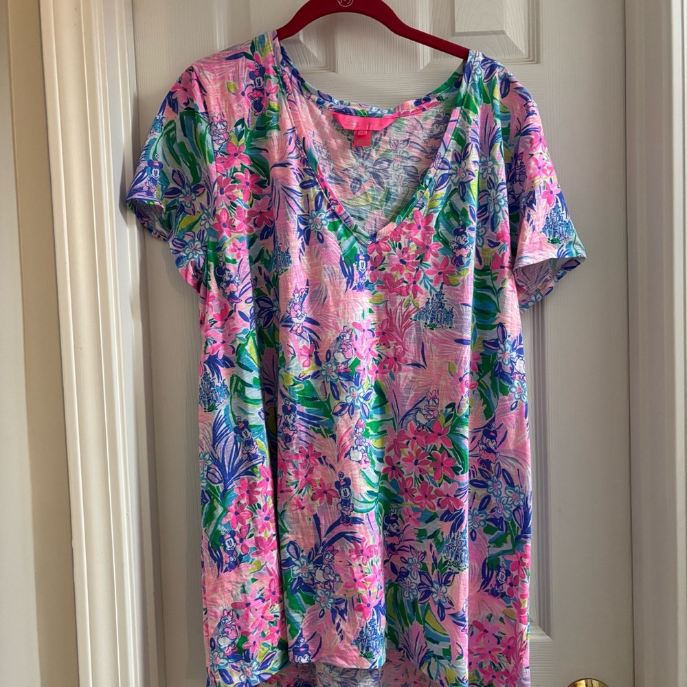 Lilly Pulitzer XXL Disney Pink and Blue Floral Short Sleeve Top